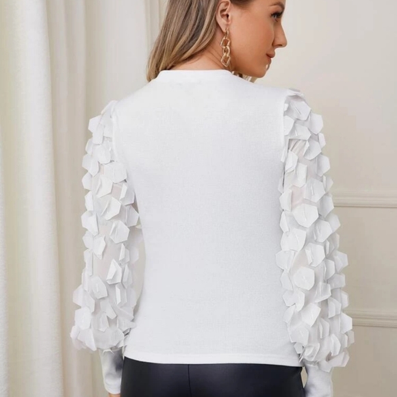 Adorable maternity top from Shein. - Picture 2 of 3